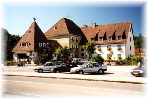 Hotel-Restaurant Hellmann Schwarzenbruck Exterior foto